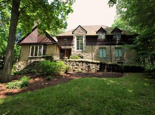 121 Will Scarlett Rd, Canonsburg, PA 15317