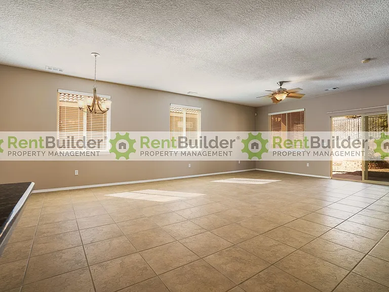 1027 Desert Willow Ct — Photo 16