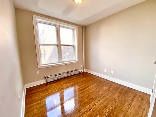 Rented by Amorelli Realty | media 15