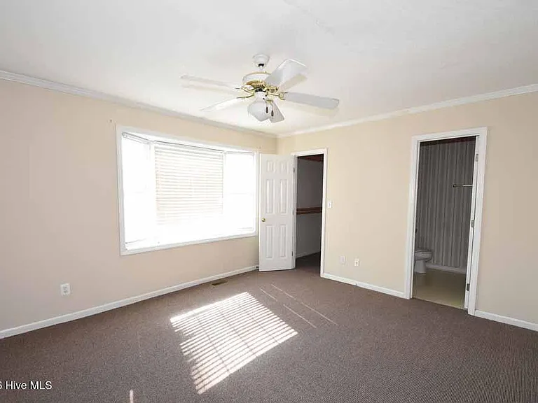 3818 Sterling Pointe Dr #J1 — Photo 9