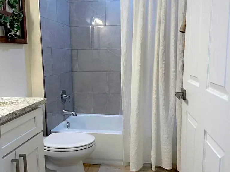 134 N Anoka Ave — Photo 5