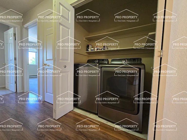 1506 E 5th St — Photo 10