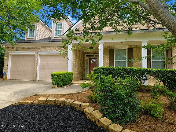 3rd image of 102 Fairways Ct