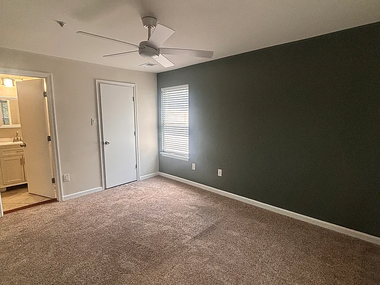 14201 Wolf Creek Pl #6 — Photo 34