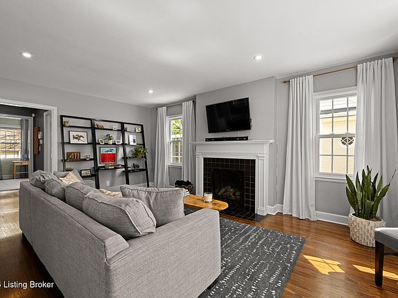 5th image of 411 Browns Ln