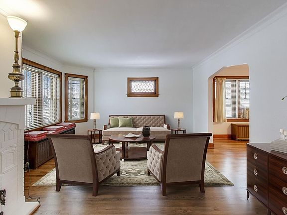 3rd image of 3332 S 59th Ave