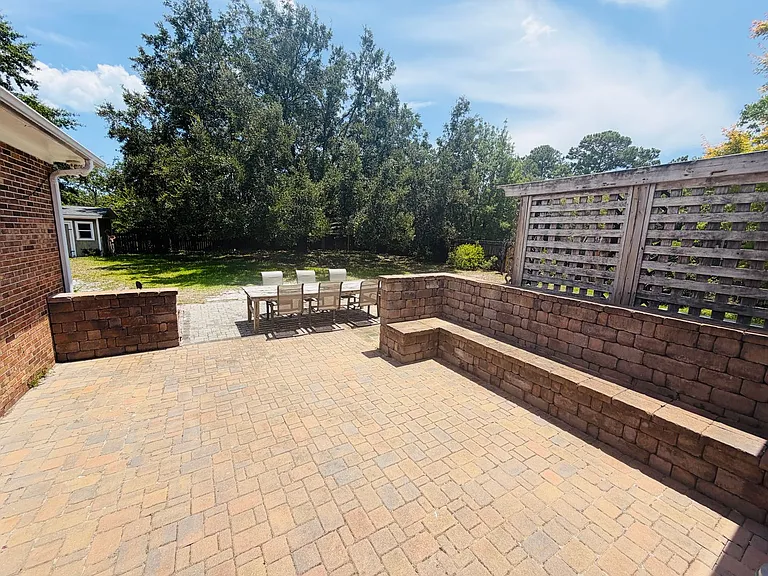 3201 Chalmers Dr — Photo 18