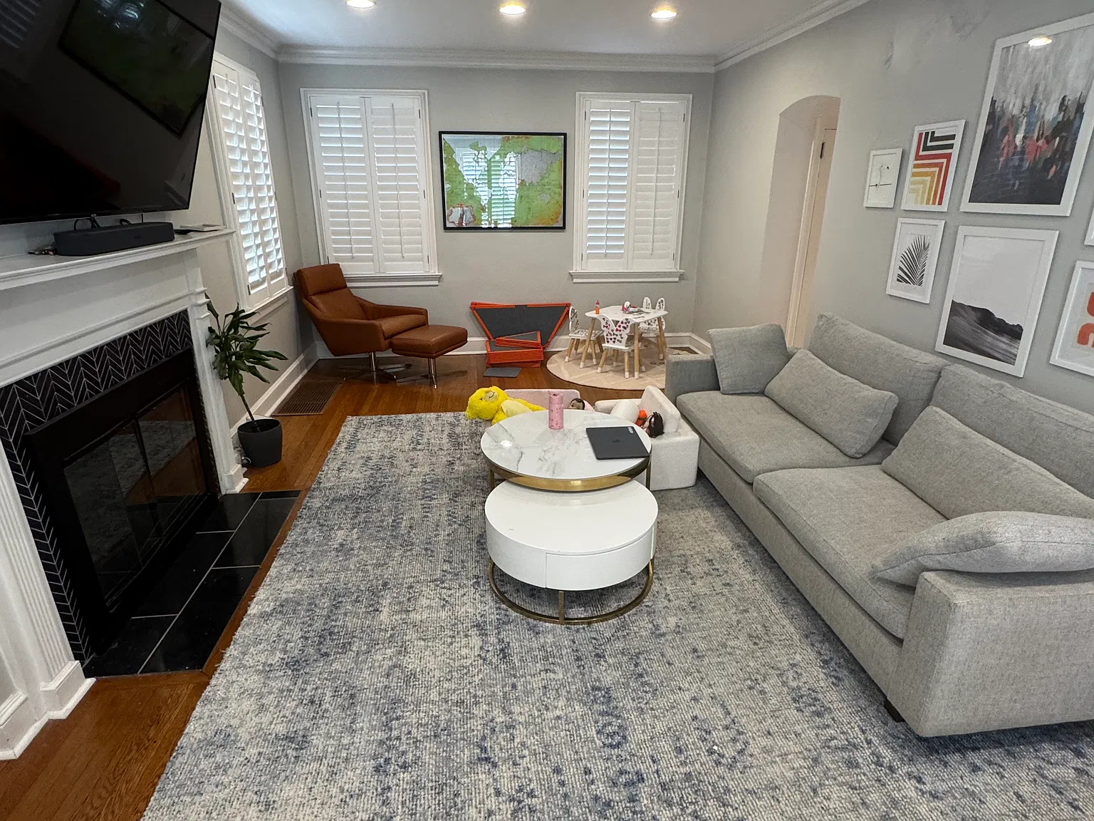 3 bed, 2.5 bath, 2250 sqft, $3,750 — Photo 3
