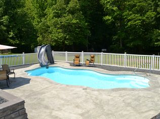 2010 Silver Lane Rd, Baltimore, MD 21221