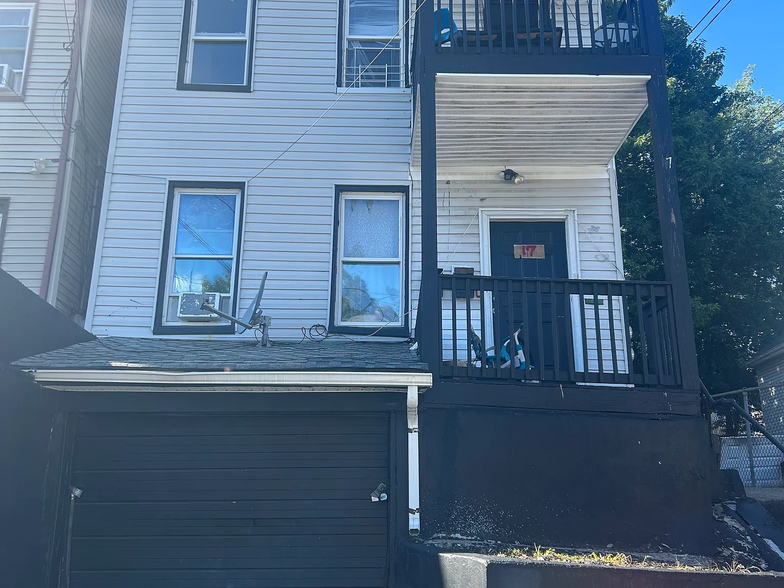 2 bed, $1,718 — Photo 1