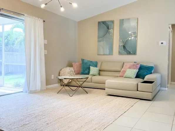 127 Wandering Trail, Jupiter, FL 33458