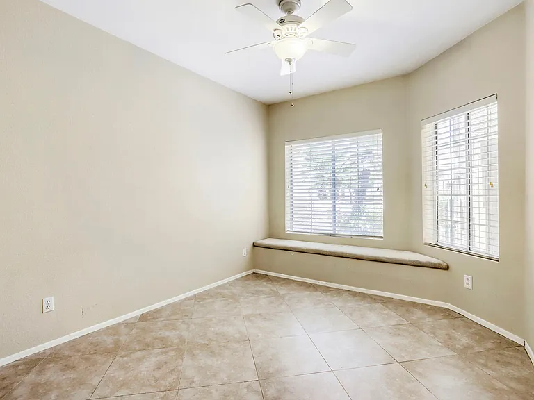 9047 W Port Royale Ln — Photo 16