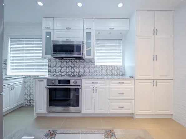 1260 Avenue Y image 7 of 14