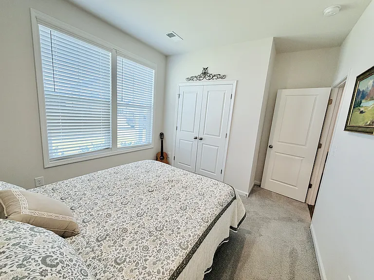 667 Honeydew Dr — Photo 10