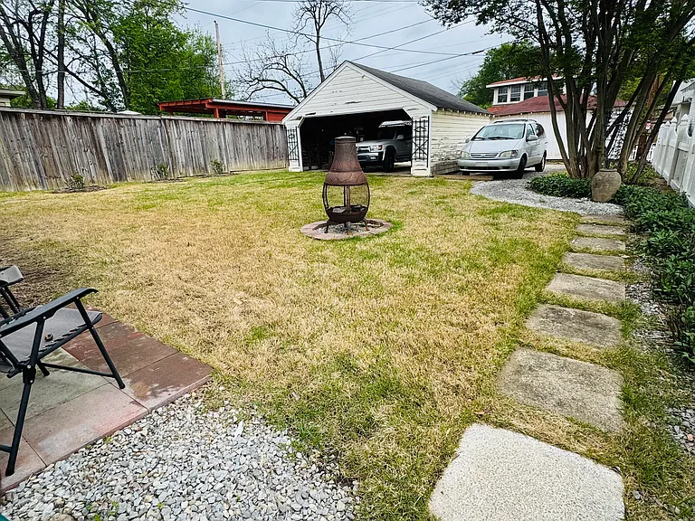 1896 Felix Ave #1 — Photo 10