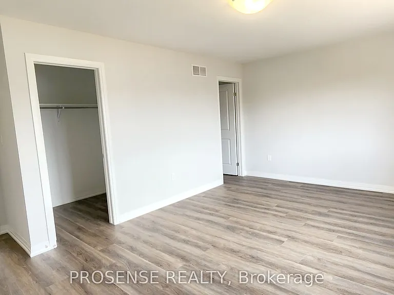 15 Samuel Ave — Photo 17