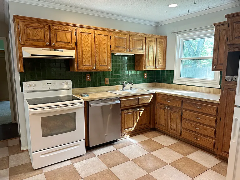 2603 Belle Haven Dr — Photo 3