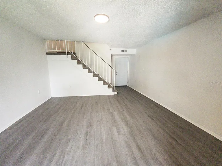 14422 Reuter Strasse Cir #112 — Photo 5