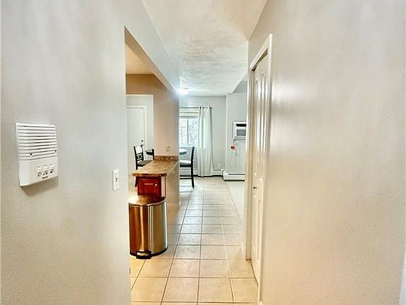 5th image of 400 New River Rd APT 311