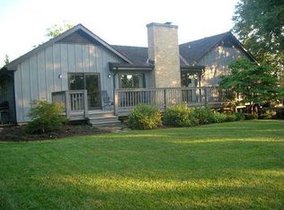 1074 Arrington Rd, Blacksburg, VA 24060