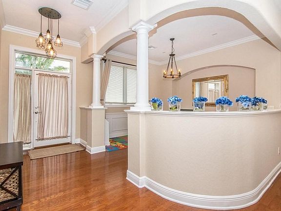 4th image of 660 Saxony Blvd