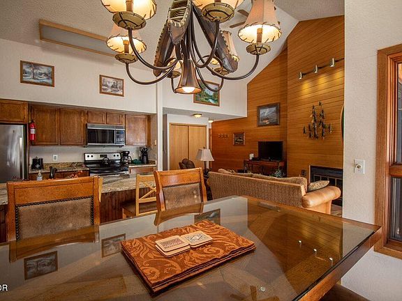 5th image of 420 Ellsworth St #25