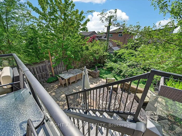 91B Evans Ave — Photo 35