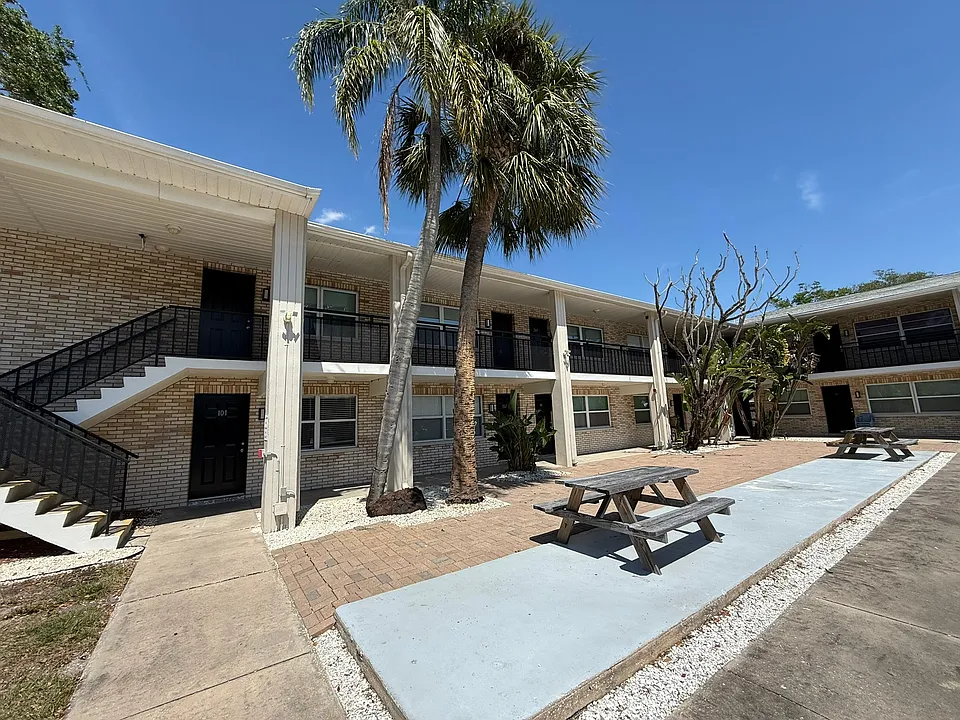 600 Wildwood Way #101