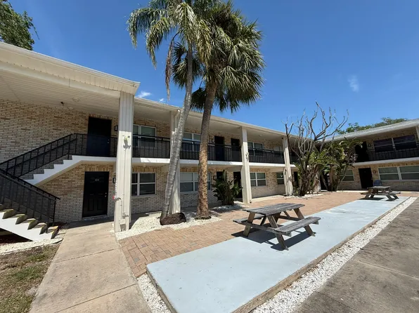 600 Wildwood Way, Clearwater, FL 33756
