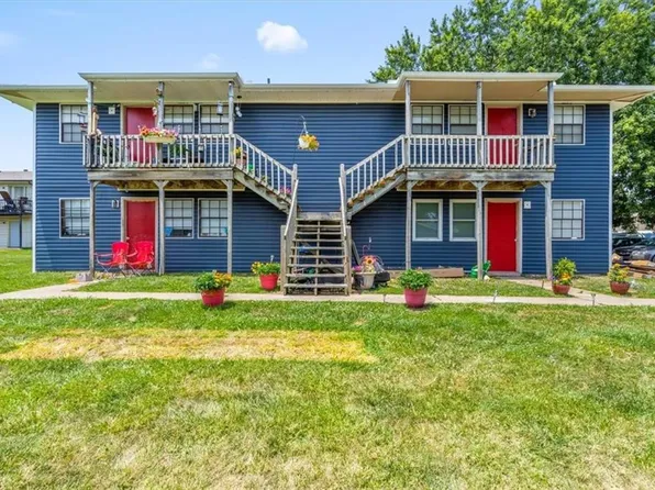 4 SE 240th Rd, Warrensburg, MO 64093