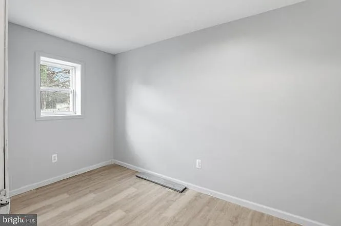 303 N Mulberry St — Photo 6