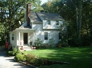 151 Quaker Path, Setauket, NY 11733