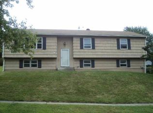 14 Alexander Dr, West Haven, CT 06516