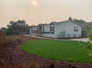 1240 Maple Park Dr, Medford, OR 97501