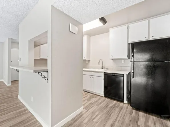 6811 Alvarado Rd Unit 20, San Diego, CA 92120