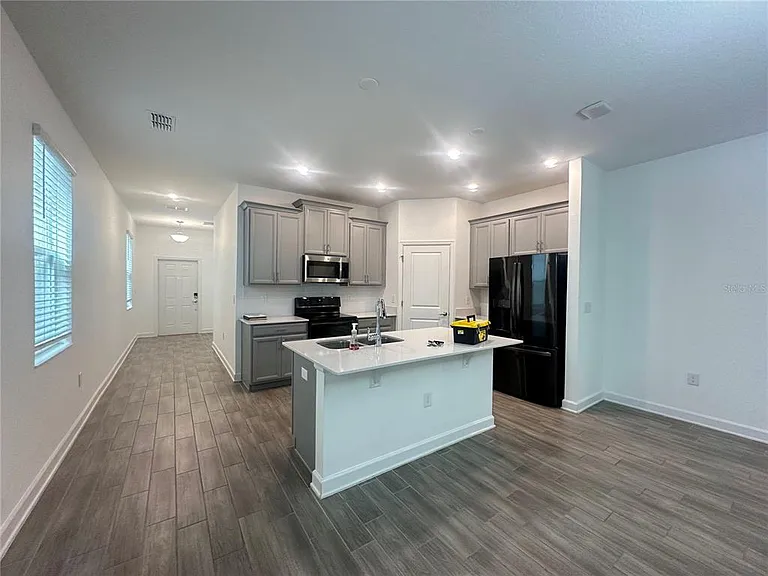 14180 Title Way — Photo 3