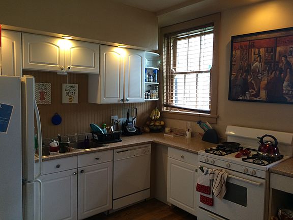 Spacious & Updated Kitchen