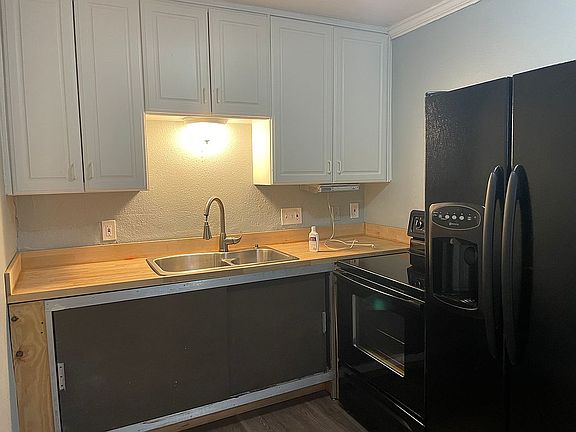 5th image of 9101 S Dodson Dr