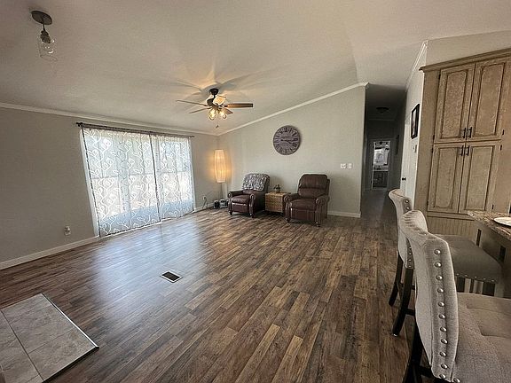 2nd image of 2625 Westmoreland Ave