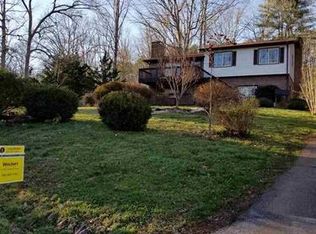 350 Lost Valley Rd, Pickens, SC 29671