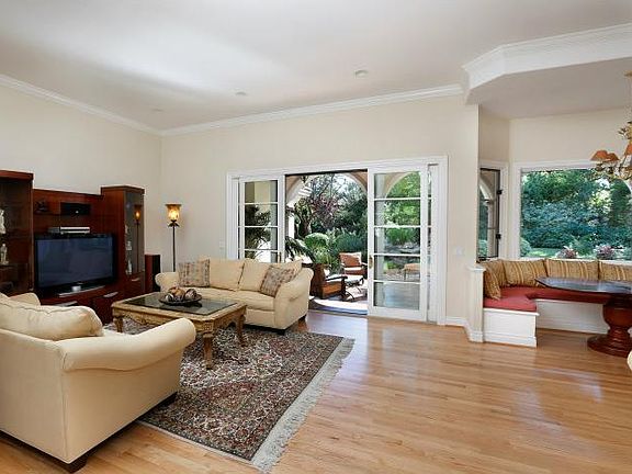5th image of 108 Pepper Dr
