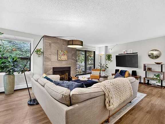 3rd image of 626 S 24th Ave SW #201