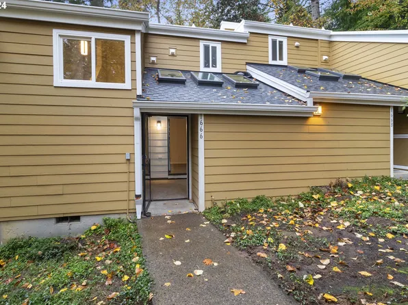 1666 Village Park Pl, West Linn, OR 97068