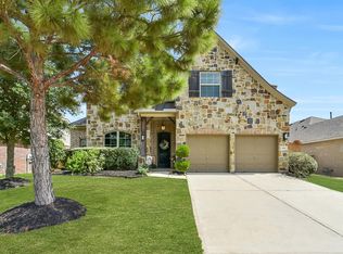 800 Yellow Birch Ln, Conroe, TX 77304