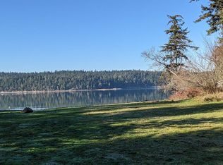 541 Griffith Point Rd, Nordland, WA 98358