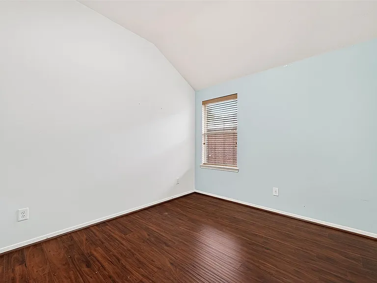 16107 Hitching Post Ct — Photo 33