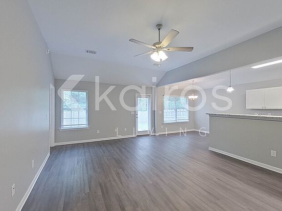 5th image of 471 McGriff St