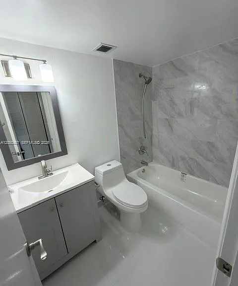 9311 Orange Grove Dr #411 — Photo 5