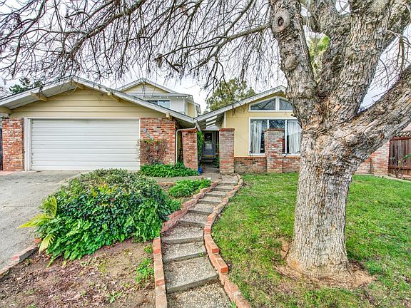 4th image of 620 Walnut Avenue