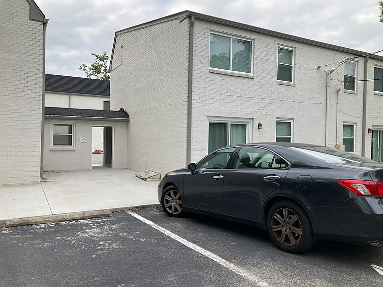 2129 Acklen Ave #8 — Photo 3
